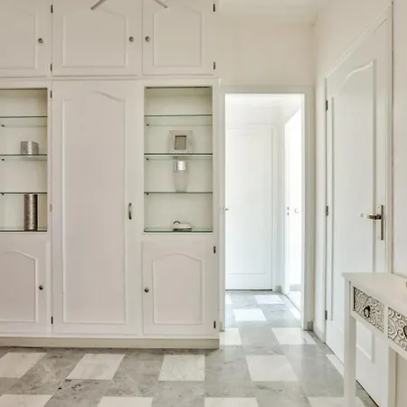 Lejlighed Stunning 1 Bedroom Flat With Terrace At *