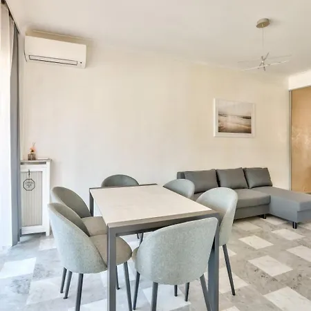 Stunning 1 Bedroom Flat With Terrace At * Nice